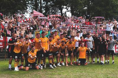 Resovia pokonała na wyjeździe Hutnika Kraków (fot. Resovia)