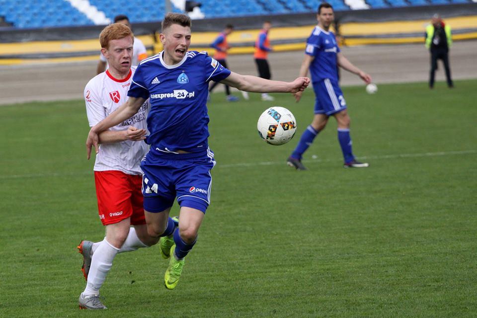 Apklan Resovia wygrała 1-0 z Ruchem Chorzów po golu Konrada Domonia. (fot. Radosław Kuśmierz)