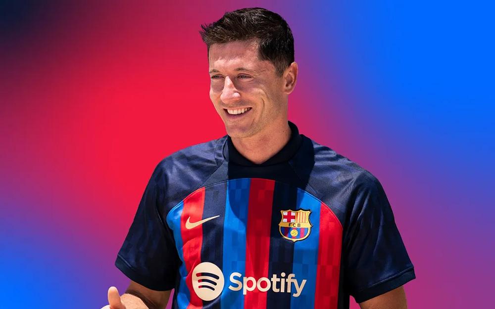 Robert Lewandowski już dzi zagra w mecuz Real - Barca. Oglądaj to spotkanie na żywo (fot. fcbarcelona.com)