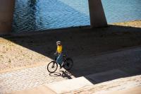 Uniwersalny rower do miasta i lasu - zobacz, jak wybrać sprzęt, który da frajdę na każdej trasie