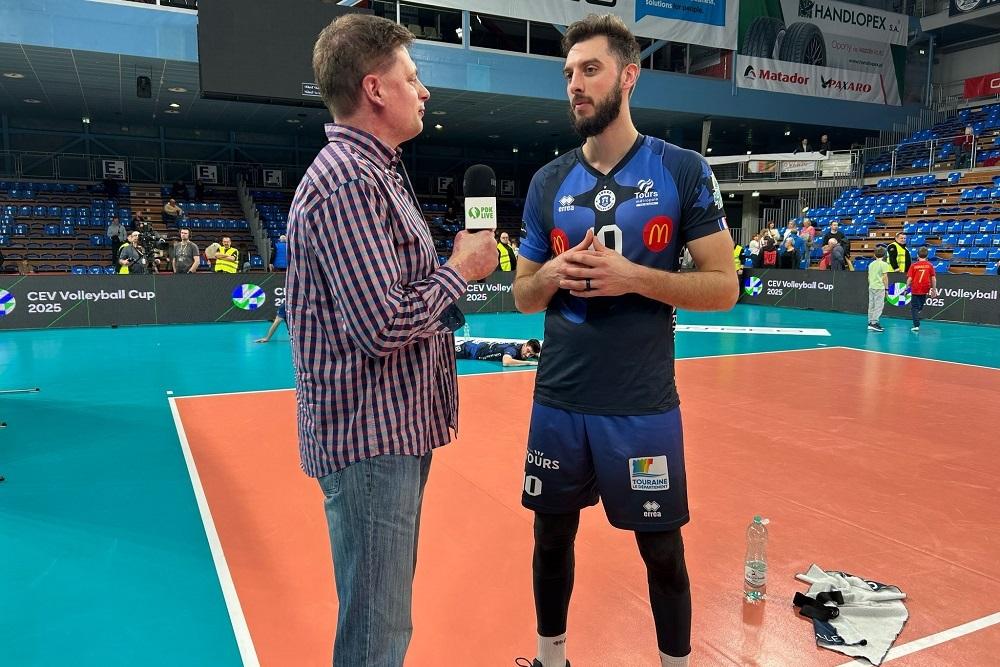 Radosław Dudek rozmawia z Ryanem Sclaterem. (fot. własne)