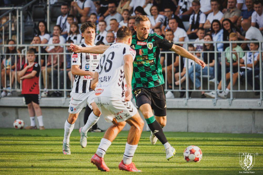 Stal Stalowa Wola pokonała Sandecję i wskoczyła na fotel lidera (fot. Daniel Tracz)