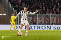 Sandecja straciła cenne punkty w końcówce starcia z KKS-em Kalisz (fot. Adrian Maraś / Sandecja Nowy Sącz)