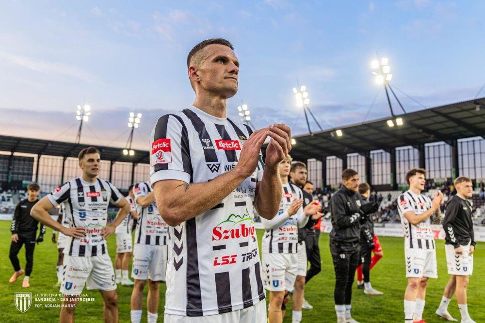 Sandecja Nowy Sącz wypada ze strefy barażowej. Bolesna porażka z Olimpią Grudziądz (fot. A. Maraś/ Sandecja)