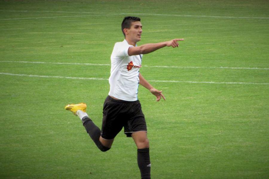 Sebastian Dziedzc jest wychowankiem Resovii, ale ostatnie dwie rundy spędził w JKS-ie Jarosław (31 meczów, 12 goli). Od sezonu 2016/2017 znów występuje w rzeszowskim zespole (fot. Jakub Kwiecień)