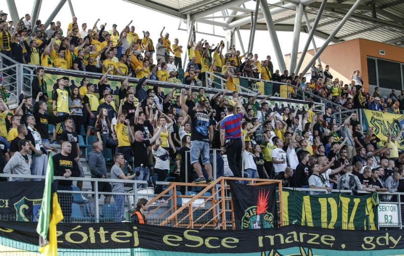 Fani Siarki Tarnobrzeg w sobotnich derbach ze Stalówką zapewne znów zapełnią trybuny.