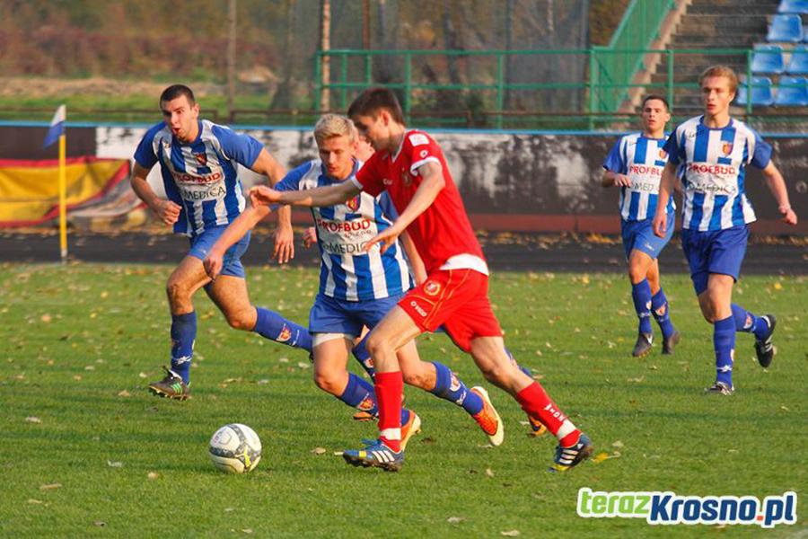 Sławomir Wójcik na zdjęciu drugi od lewej, jeszcze w barwach Karpat Krosno (fot. terazkrosno.pl)