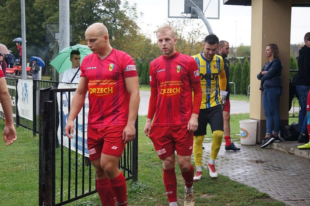 Sokół Kolbuszowa Dolna pokonał osłabione rezerwy Resovii. (fot. Kuba Noworól)