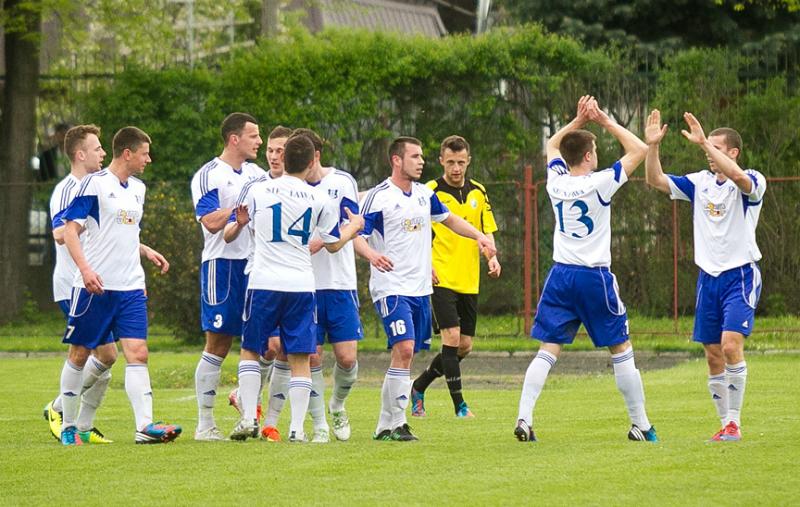 Piłkarze Sokoła Sieniawa pewnie ograli Tomasovię (fot. Tomasz Sowa)