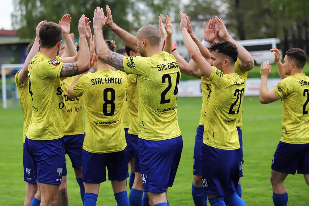 Stal Łańcut wygrała z Igloopolem Dębica 2-1 (fot. facebook.com/stallancut)