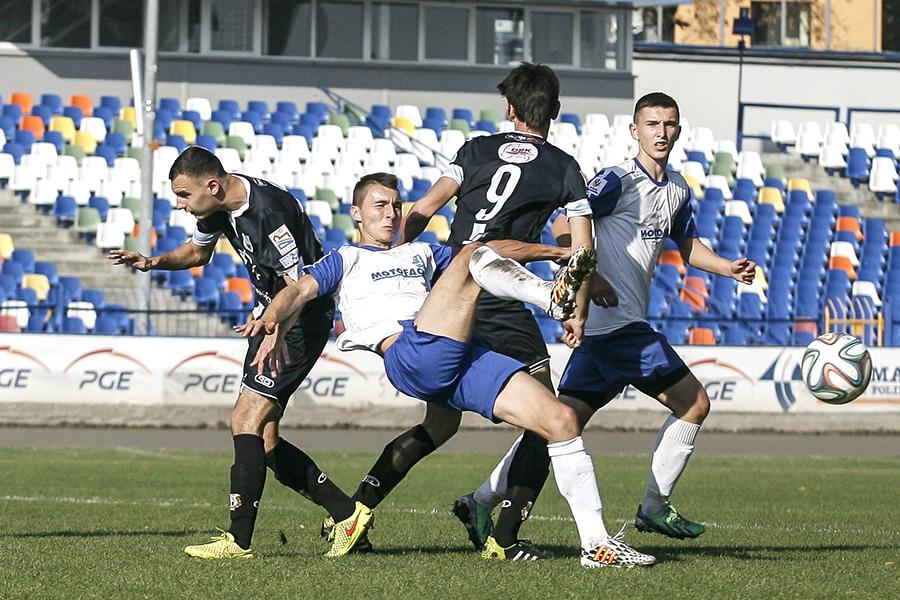 Piłkarze Stali Rzeszów CLJ bardzo potrzebują zwycięstwa (fot. archiwum)