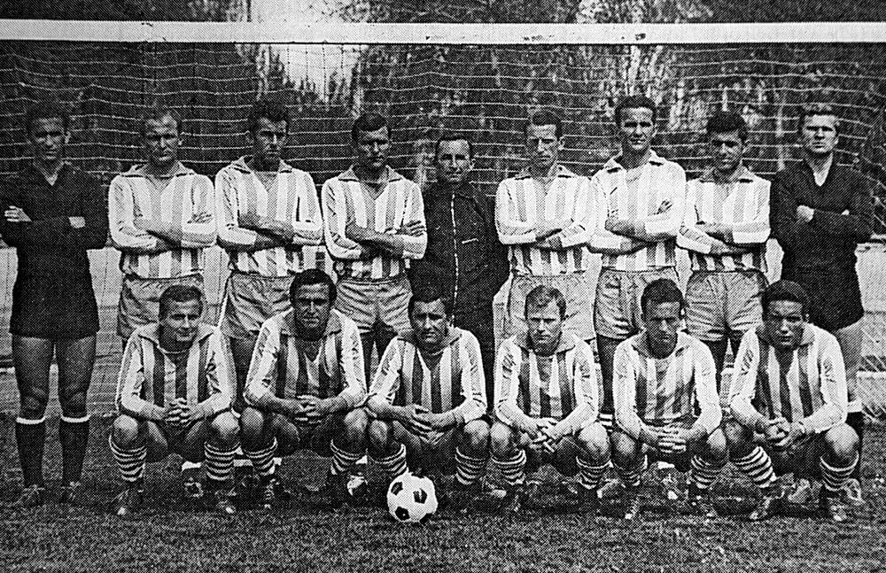 Archiwalne zdjęcie piłkarzy Stali Rzesżów (fot. stalrzeszow.pl)