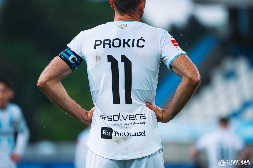 Andreja Prokić rozegrał ostatnim mecz w barwach Stali Rzeszów. Biało-niebiescy przegrali z Wisłą Kraków 0-3 (Fot. Robert Skalski / Stal Rzeszów)