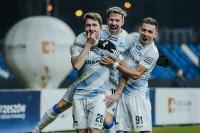 Ale emocje! Po ciężkiej walce Stal Rzeszów kończy spotkanie z cennymi trzema punktami 