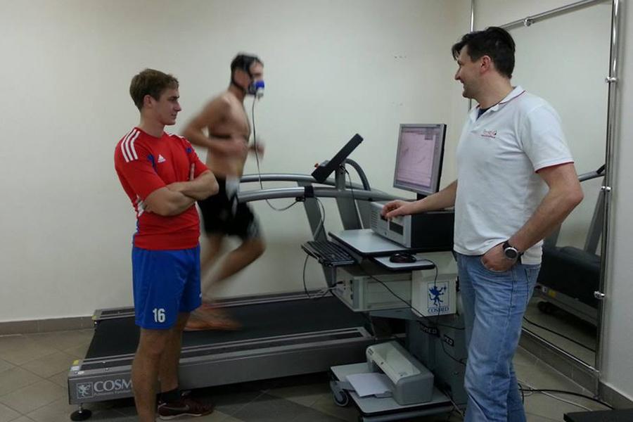 Piłkarze Stali Rzeszów przeszli badania wydolnościowe (fot. Reh-MediQ)