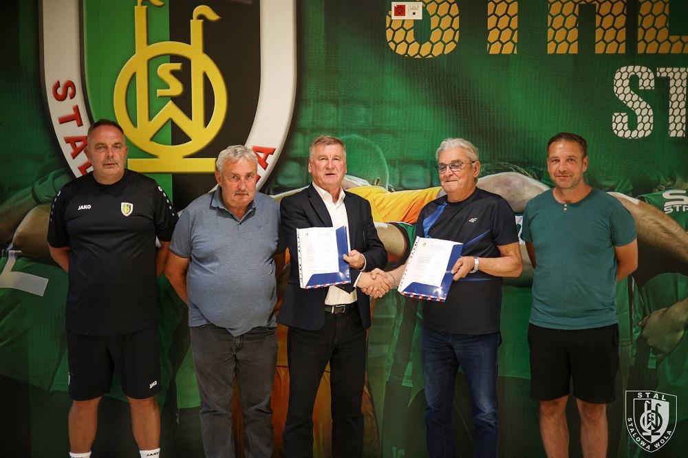 Stal Stalowa Wola nawiązała współpracę z Ładą Biłgoraj! (fot. Stalówka)