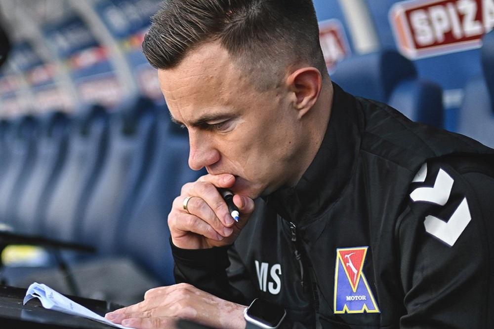 Mateusz Stolarski pozostanie na stanowisku szkoleniowca Motoru Lublin! (fot. Motor Lublin)