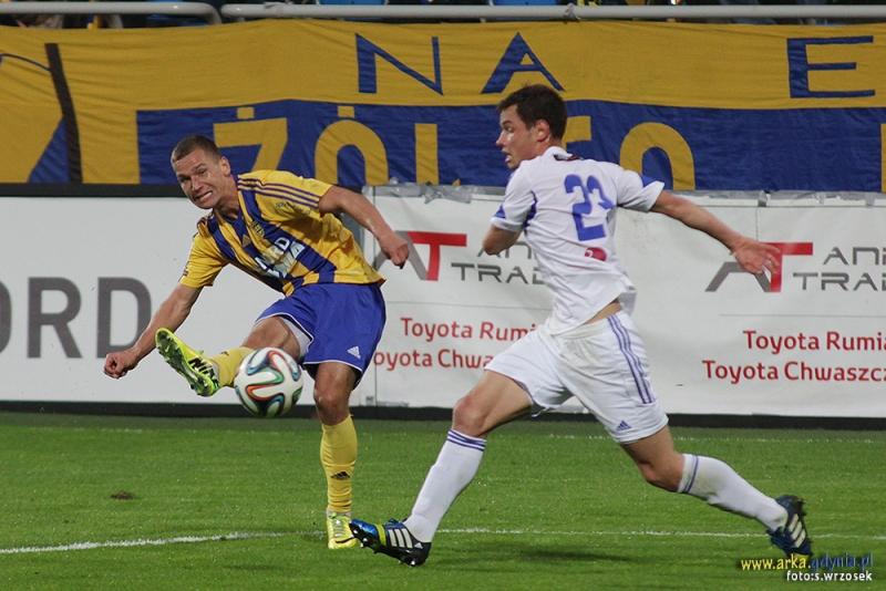 Na zdjęciu z lewej Robert Sulewski z Arki Gdynia (fot. arka.gdynia.pl)