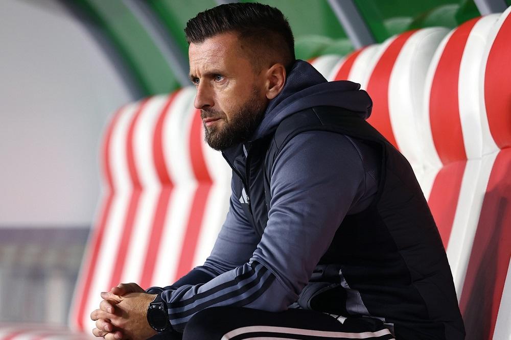 Szymon Grabowski ma pożegnać się z posadą trenera w ŁKS-ie Łódź! (fot. ŁKS Łódź)