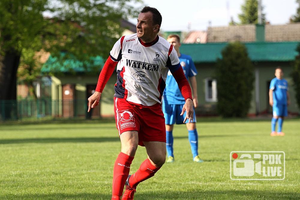 Tomasz Walat zdobył jedną z bramek dla Watkem Korony Rzeszów (fot. Radosław Kuśmierz)