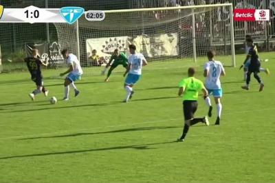 Skrót meczu Kluczevia Stargard - Błękitni Stargard 2-1 (fot. YouTube / KluczeviaTV)