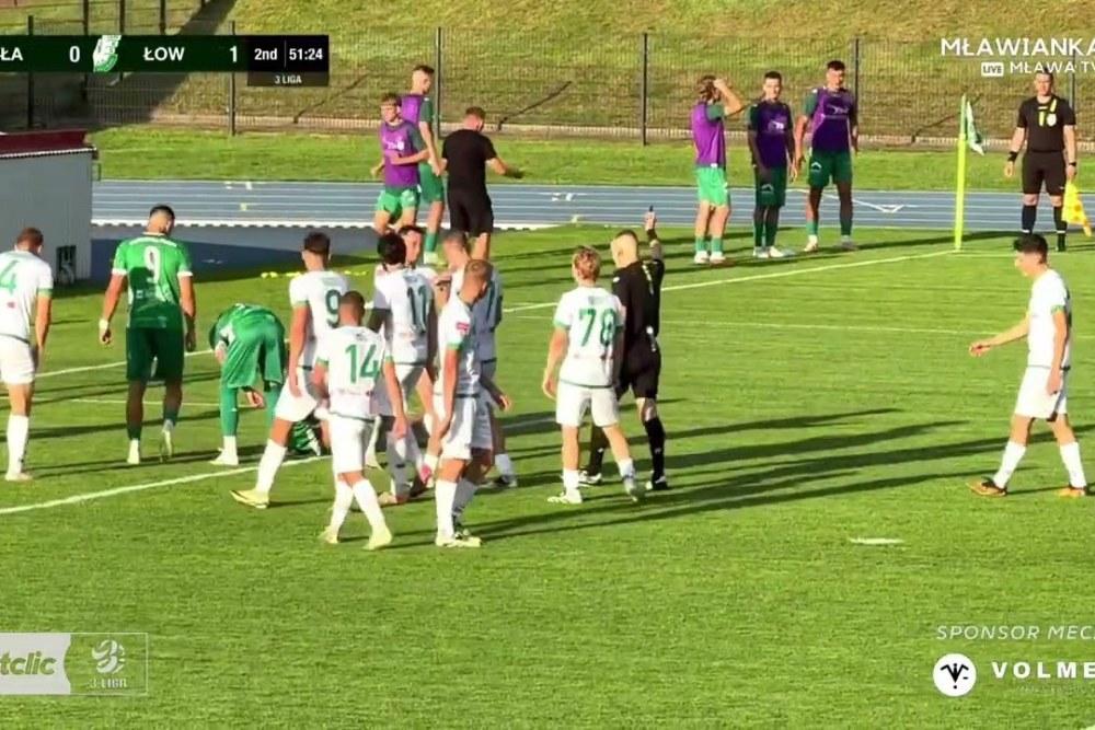 Skrót meczu Mławianka Mława - Pelikan Łowicz 0-1 (fot. YouTube / Polskie Ligi)