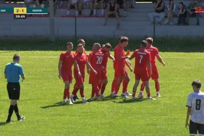Skrót meczu LKS Skołoszów - Santos Piwoda 2-1 (fot. YouTube / Kanał Sportowy Pod24)