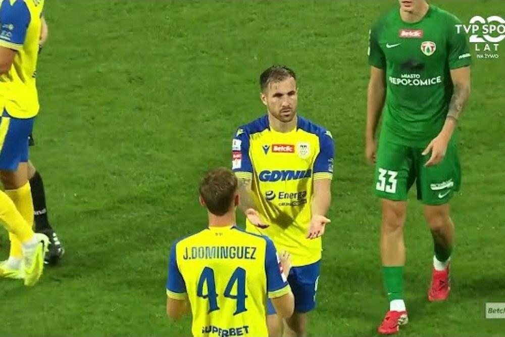 Skrót meczu Arka Gdynia - Puszcza Niepołomice 3-0 (fot. YouTube)