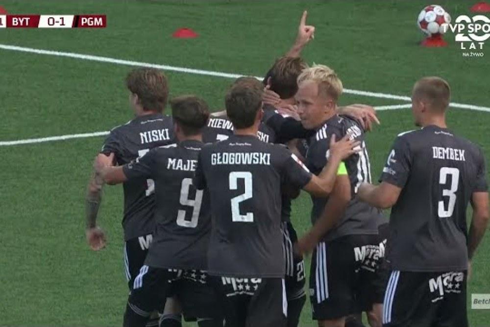 Skrót meczu Polonia Bytom - Pogoń Grodzisk Mazowiecki 2-2 (fot. YouTube)