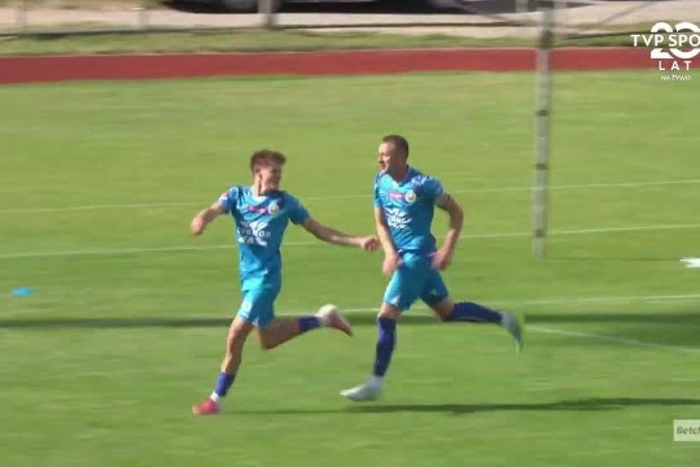 Skrót meczu Znicz Pruszków - Hutnik Kraków 4-2 (fot. YouTube / Hutnik Kraków)