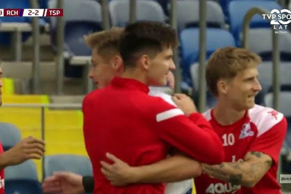 Skrót meczu Ruch Chorzów - Podbeskidzie Bielsko-Biała 3-3 (fot. YouTube / TVP Sport)