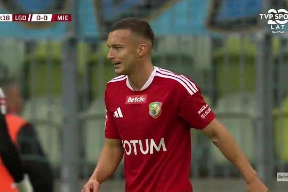 Skrót meczu Lechia Gdańsk - Miedź Legnica 2-1 (fot. YouTube / TVP Sport)