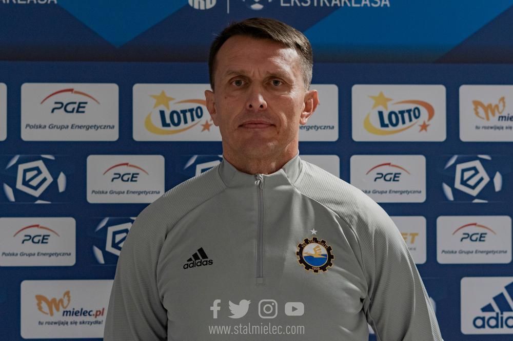 Leszek Ojrzyński nie krył zdenerwowania po meczu z Lechią Gdańsk (fot. PGE Stal Mielec)