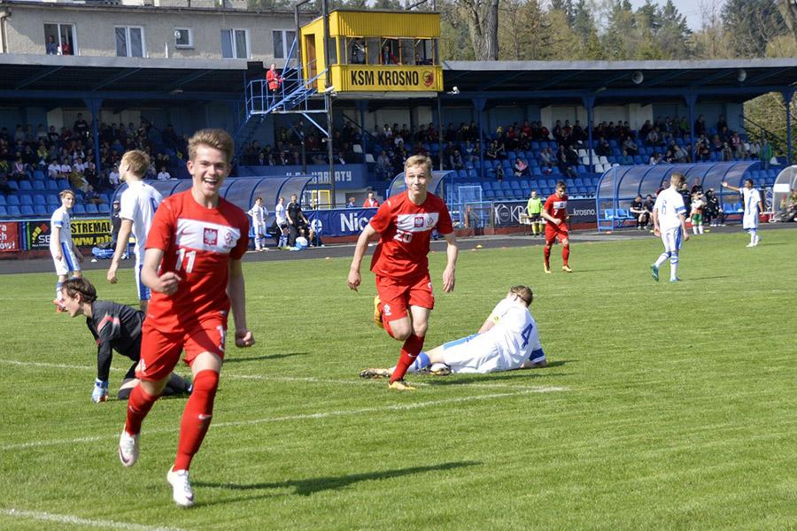 Polska pokonała Finlandię 5-0 w inauguracyjnym meczu Turnieju Trzech Narodów w Krośnie (fot. podkarpackizpn.pl)