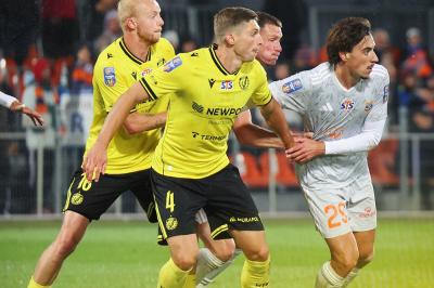 Rzuty karne zdecydowały w Niecieczy! Widzew Łódź z awansem do drugiej rundy