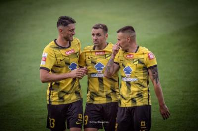 WIDEO: Wieczysta Kraków - Pogoń Grodzisk Mazowiecki 2-3 [SKRÓT MECZU]