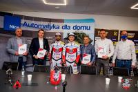 Wilki Krosno zaprezentowały nowe kevlary. Klub podpisał nowe umowy sponsorskie