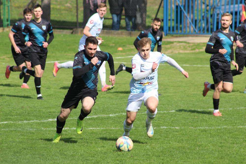 Kto spadnie z 4 ligi podkarpackiej, a kto będzie grał w barażach? Przekonamy się już wkrótce (fot. facebook.com/igloopol.debica.oficjalny)
