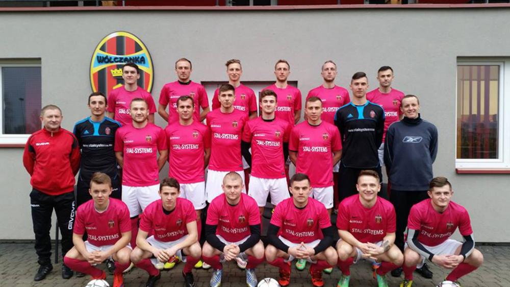 Piłkarze Wólczanki Wólka Pełkińska na zdjęciu zrobionym kilkanaście dni przed wypadkiem... (fot. facebook.com/WolczankaWolkaPelkinska)
