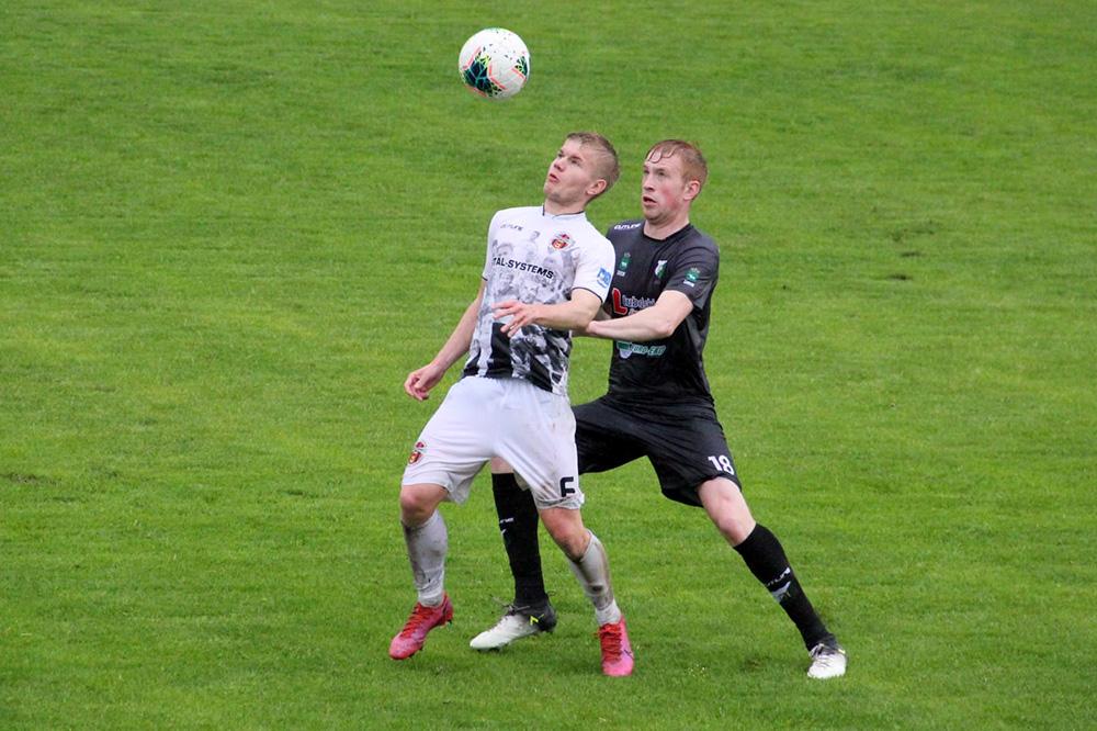 Wólczanka Wólka Pełkińska (białe stroje) przegrała z Podlasiem Biała Podlaska 0-3 (fot. archiwum)