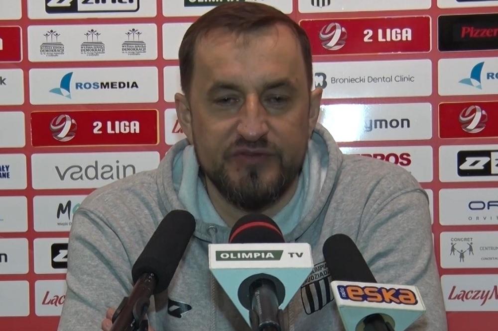 Zbigniew Smółka uważa, że jego drużyna zagrała świetny mecz ze Stalą Rzeszów. (fot. Olimpia)